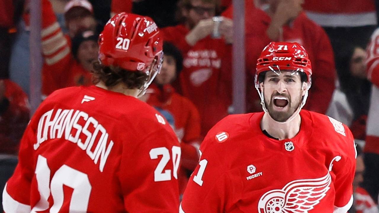 Larkin’s hat trick, Seider’s career night lead Red Wings to crucial win over Flyers