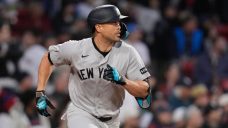 Yankees’ Stanton injures leg vs. Astros