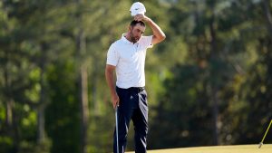 Scottie Scheffler finishes his final round of the Masters golf tournament at the Augusta National Golf Club, Sunday, April 12, 2026, in Augusta, Ga. (AP Photo/David J. Phillip)