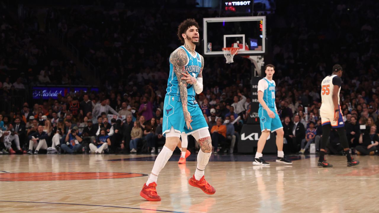 Hornets clinch No. 9 seed by beating Knicks