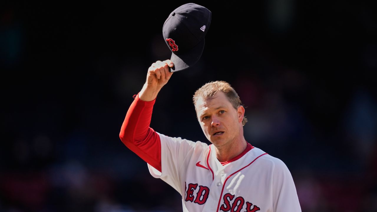Sonny Gray silences Brewers as Red Sox roll to first back-to-back wins