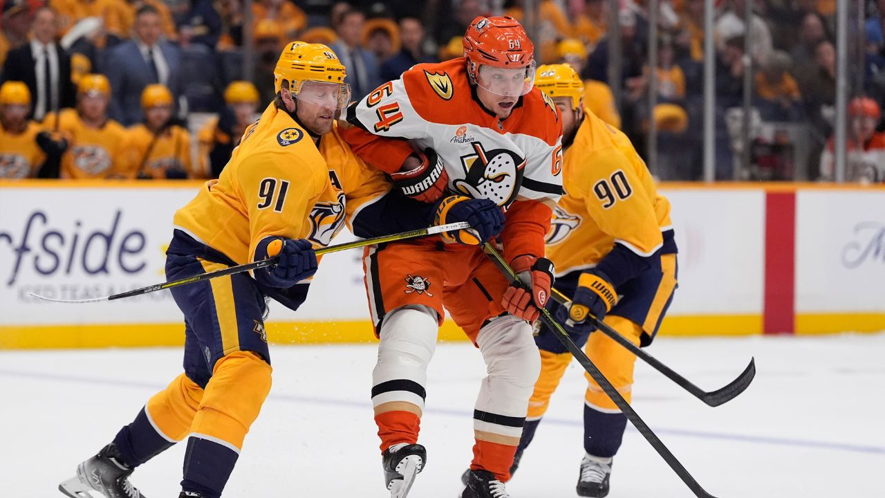NHL Live Tracker: Ducks vs. Predators