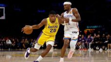 Shai Gilgeous-Alexander leads Thunder to easy win over injury-depleted Lakers