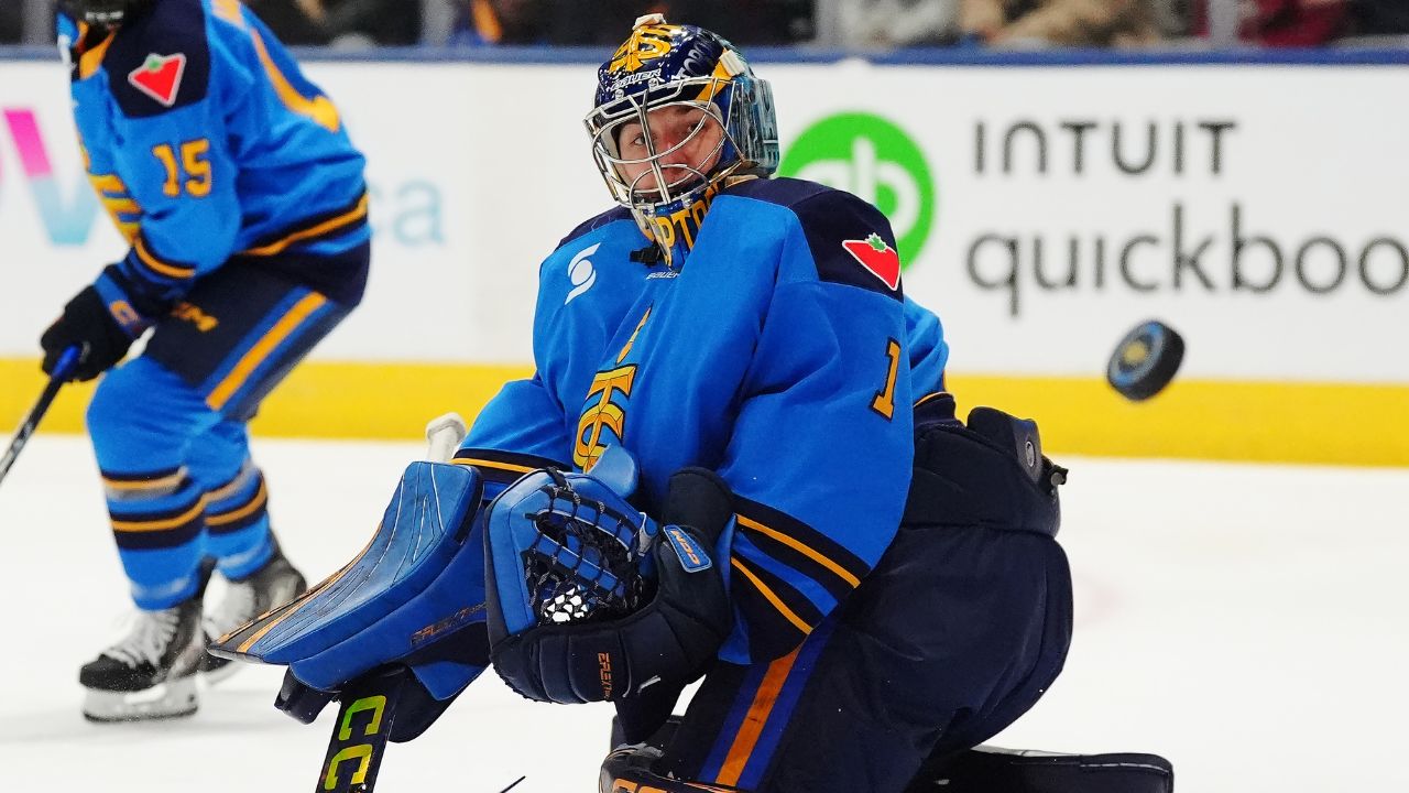 Sceptres beat Frost 2-0, keep playoff hopes alive