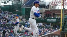 Cubs hand Mets 11th straight loss with extra-inning rally