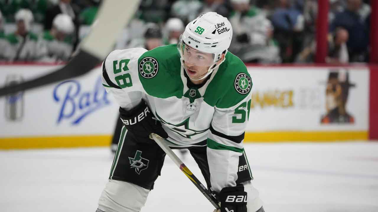 Stars’ Michael Bunting, Alexander Petrovic draw in for Game 6 vs. Wild