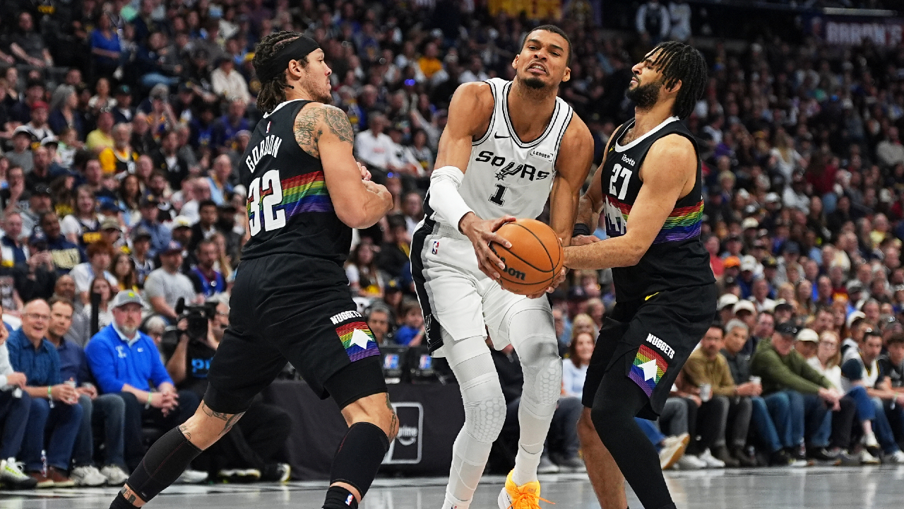 Jokic scores 40, outduels Wembanyama as Nuggets top Spurs in OT