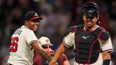 Braves down Cubs to become first team to 30 wins