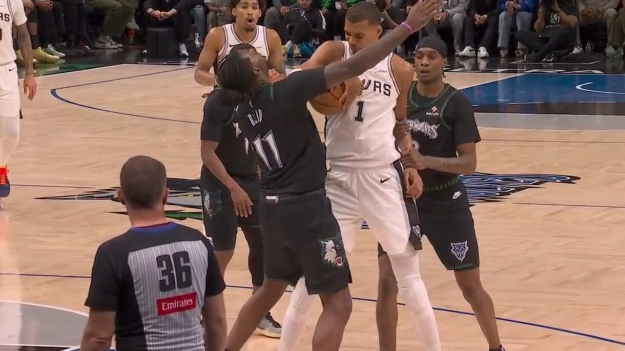 Spurs’ Wembanyama receives ejection after hard elbow on Timberwolves’ Reid