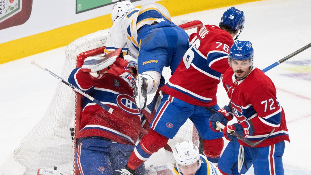 Sabres’ Malenstyn crashes the net and bowls over Dobes