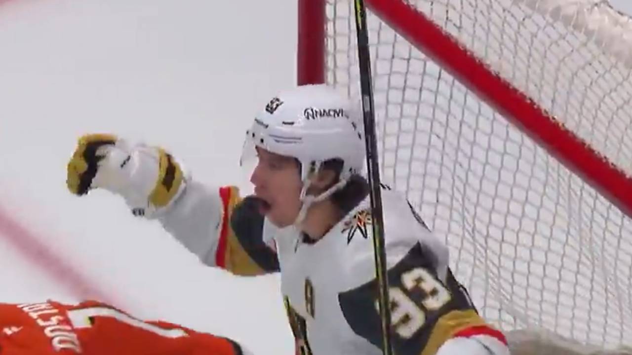 Gotta See It: Marner opens scoring with dazzling stickhandling vs. Ducks