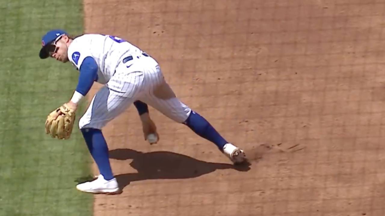 Cubs Hoerner Goes Between The Legs On A Throw For A Ridiculous Out
