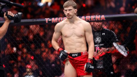 UFC-featherweight-Arnold-Allen-waits-for-one-of-his-fights-to-begin