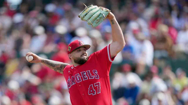 Los Angeles Angels starting pitcher Alek Manoah throws against the Arizona Diamondbacks during the second inning of a spring training baseball game Saturday, Feb. 28, 2026, in Tempe, Ariz. (Ross D. Franklin/AP)