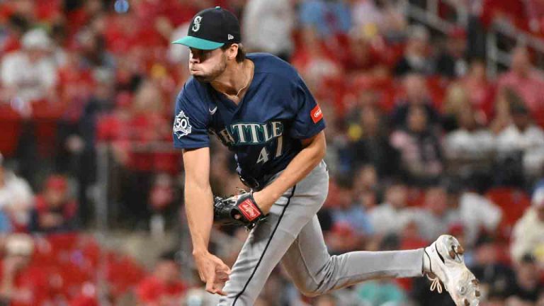 Seattle Mariners pitcher Matt Brash delivers against the St. Louis Cardinals, Friday, April 24, 2026, in St. Louis. (Jeff Le/AP)