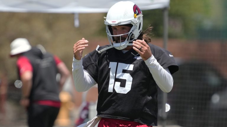 Arizona Cardinals quarterback Gardner Minshew participates in the NFL football team's practice,, Wednesday, May 27, 2026, in Tempe, Ariz. (AP Photo/Rick Scuteri)