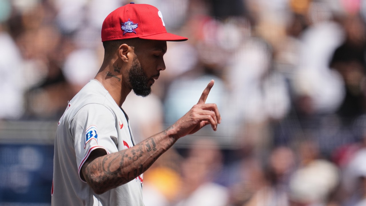 Sanchez sets Phillies franchise record by extending scoreless innings streak to 44 2/3
