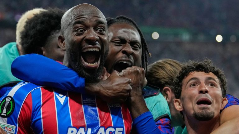 Crystal Palace's Jean-Philippe Mateta celebrates after scoring during the Europa Conference League final soccer match between Crystal Palace and Rayo Vallecano in Leipzig, Germany, Wednesday, May 27, 2026. (AP Photo/Ebrahim Noroozi)