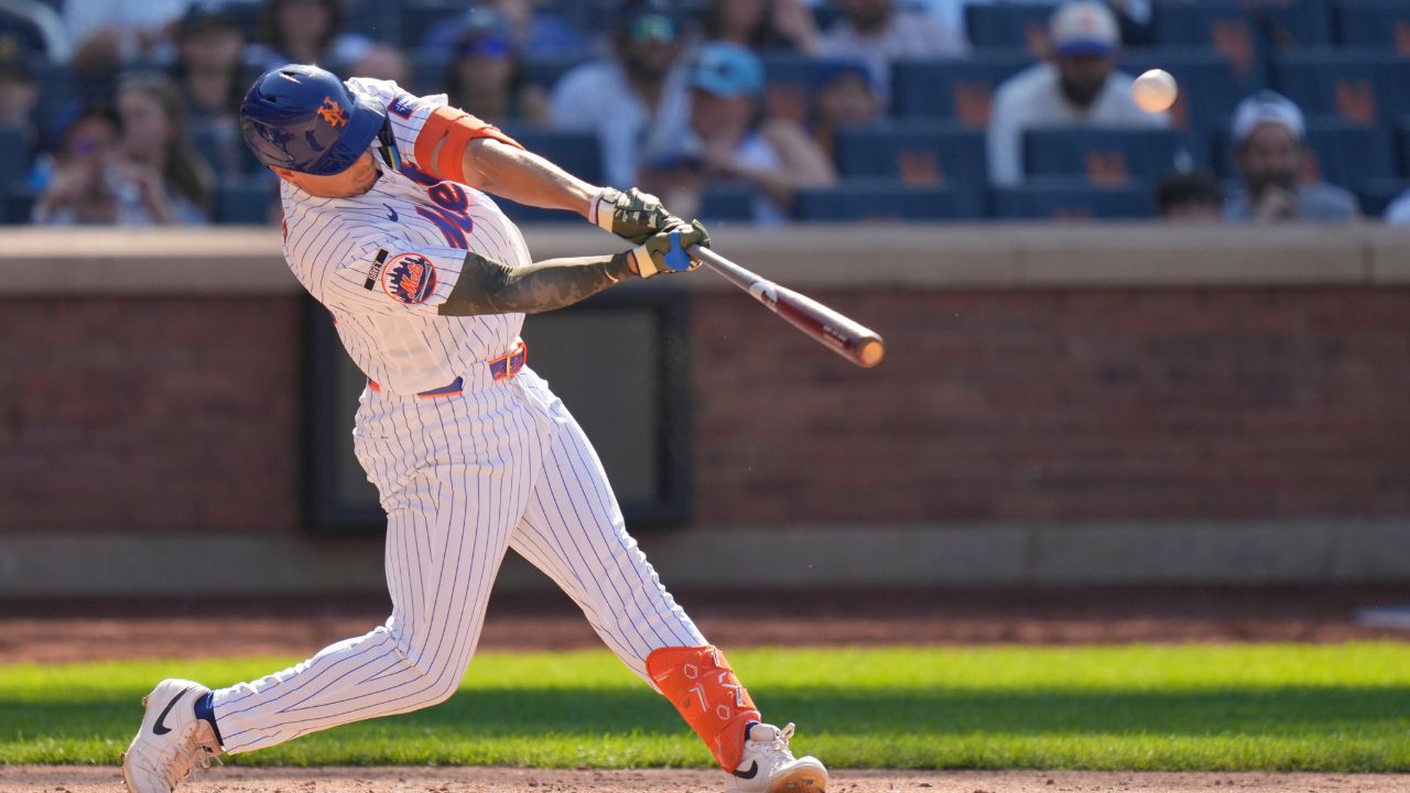 Taylor’s three-run homer, Benge’s 10th-inning bouncer lift Mets past Yankees