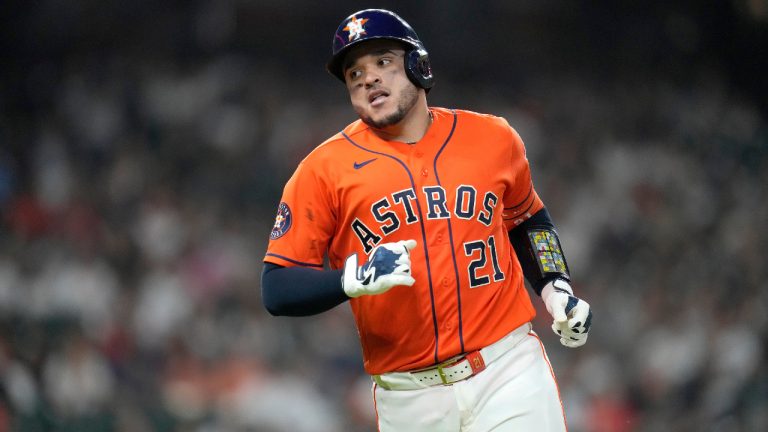 Houston Astros' Yainer Diaz (21) after lining out to New York Yankees left fielder Amed Rosario during the eighth inning of a baseball game, Friday, April 24, 2026, in Houston. (Karen Warren/AP)