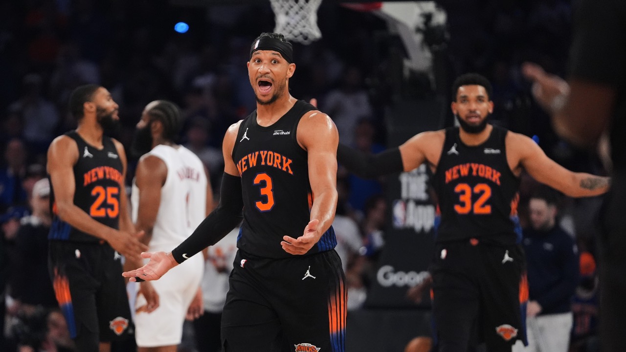 Strong second half helps Knicks take 2-0 series lead over Cavaliers