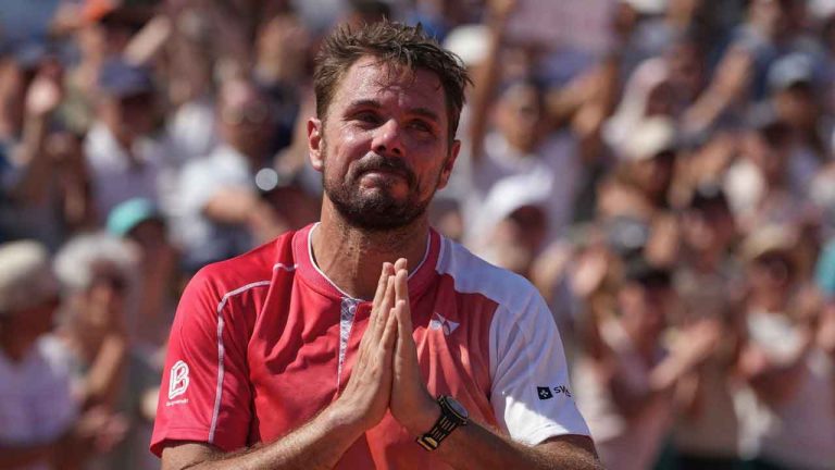 Stan Wawrinka of Switzerland reacts after the first round men's singles tennis match against Jesper De Jong of the Netherlands at the French Open tennis tournament. (Thibault Camus/AP)