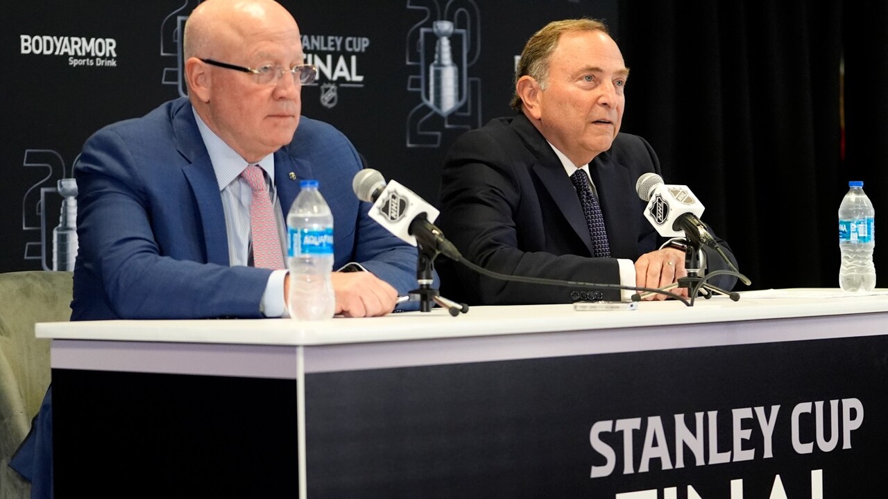 Bettman och Daly höll presskonferens inför Stanley Cup-finalen i Carolina