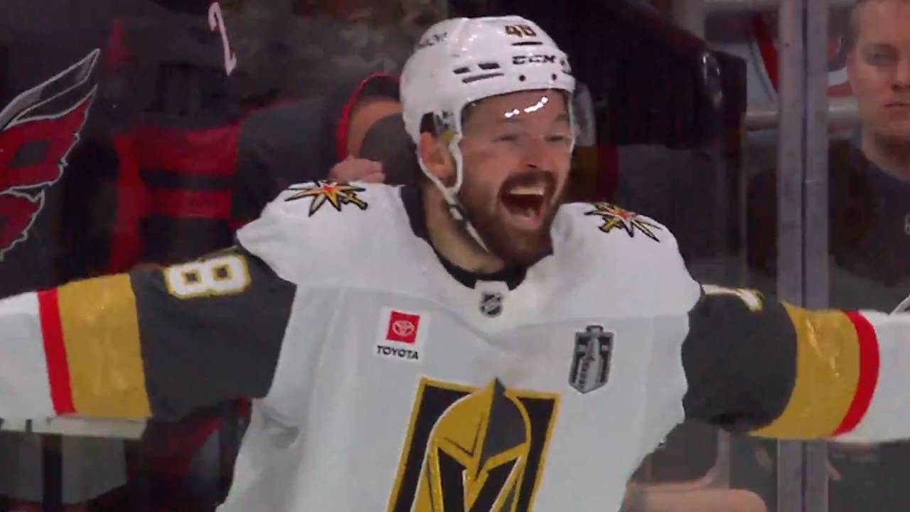 Hertl avgör sent när Vegas tar hem match 1 mot Carolina