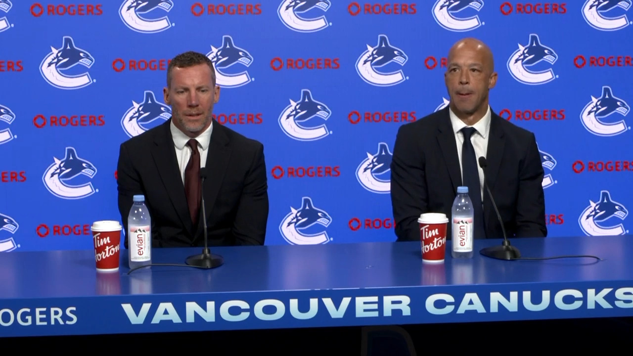 Manny Malhotra presenteras som ny huvudtränare i Vancouver Canucks