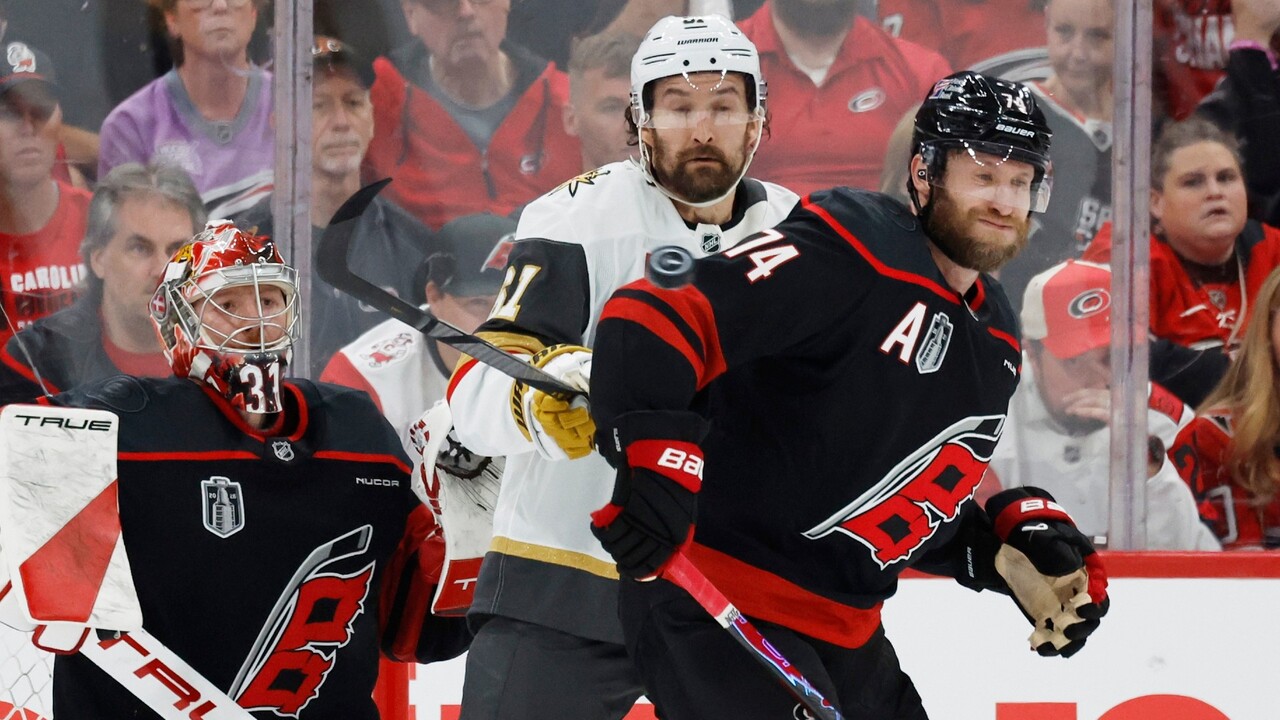 Mark Stone tvingade fram förlängning med sent kvitteringsmål mot Carolina