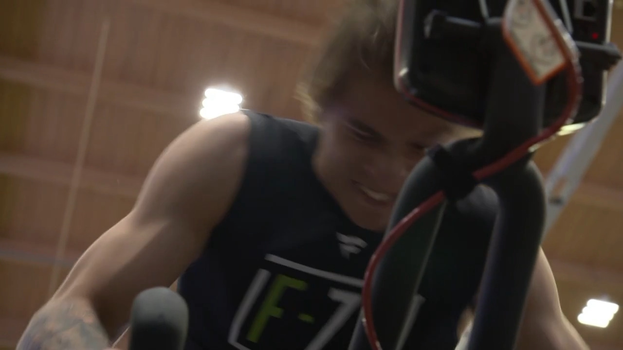 Gavin McKenna pressade sig till bristningsgränsen på cykeln under NHL combine