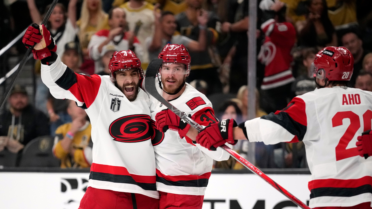 Carolina Hurricanes radde ut fyrmålsunderläge i tredje perioden
