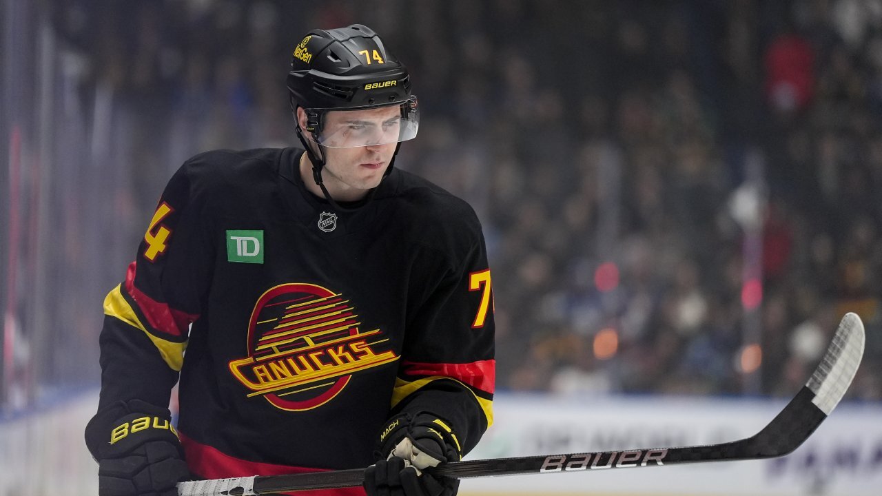Rapport: Senators uppges vara intresserade av Jake DeBrusk