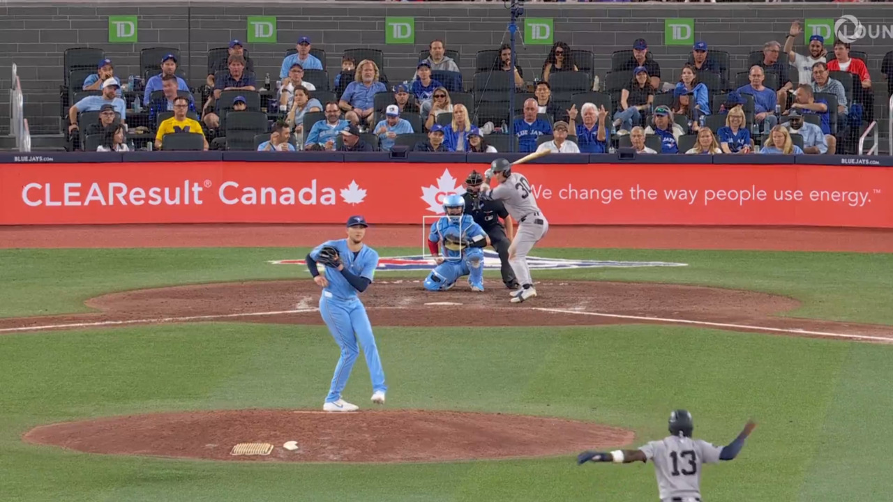 Blue Jays John Schneider Ejected After Arguing Balk Call On Hoffman