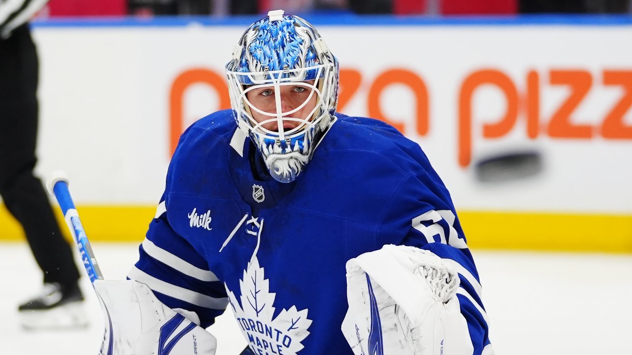 Maple Leafs GM Chayka förklarar trejden av Woll och Benoit till Flyers