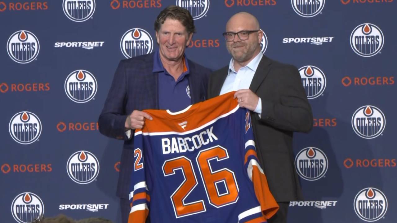 Mike Babcock presenterad som ny huvudtränare i Edmonton Oilers