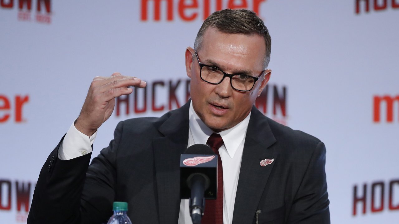 Friedman: GM-kollegorna hoppas att Yzerman står emot Larkins trade-begäran