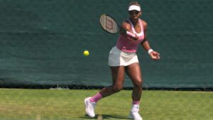Serena Williams of the United States plays a return during a training session at the All England Lawn Tennis and Croquet Club, ahead of the Wimbledon Championships in London, Thursday, June 25, 2026. (AP Photo/Kirsty Wigglesworth)