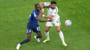 Cape Verde's Willy Semedo (17) and Saudi Arabia's Abdulelah Alamri (4) battle during the World Cup Group H soccer match between Cape Verde and Saudi Arabia in Houston, Friday, June 26, 2026. (AP Photo/Eric Gay)