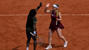 Canada's Gabriela Dabrowski and Evan King of the United States react during the mixed doubles final tennis match against Italy's Sara Errani and Andrea Vavassori at the French Open in Paris, Thursday, June 4, 2026. (Emma Da Silva/AP)
