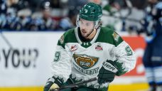 NCAA hockey season preview: Landon DuPont follows Gavin McKenna’s path