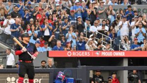 Toronto Blue Jays catcher Alejandro Kirk (30) is met with applause making his first at bat since retuning to the lineup from the injured list during first inning MLB baseball action against the New York Yankees, in Toronto on Friday, June 12, 2026. (Jon Blacker/CP)