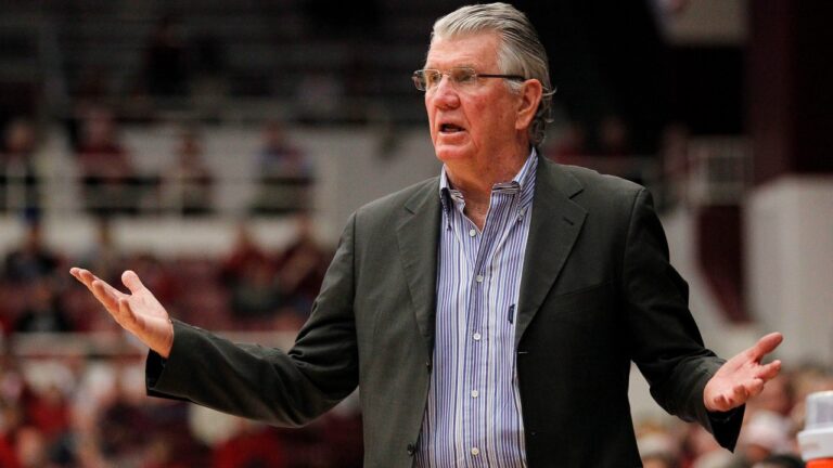 Oregon coach Paul Westhead argues a call during the first half against Stanford in an NCAA college basketball game in Stanford, Calif., Sunday, Feb. 24, 2013. (AP Photo/Tony Avelar)