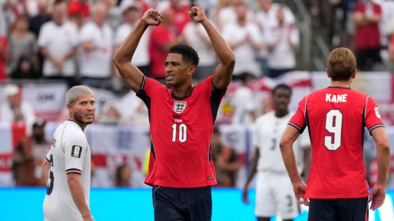 England's Jude Bellingham (10) celebrates scoring their first goal during the World Cup Group L soccer match between Panama and England in East Rutherford, N.J., near New York, Saturday, June 27, 2026. (AP Photo/Seth Wenig)