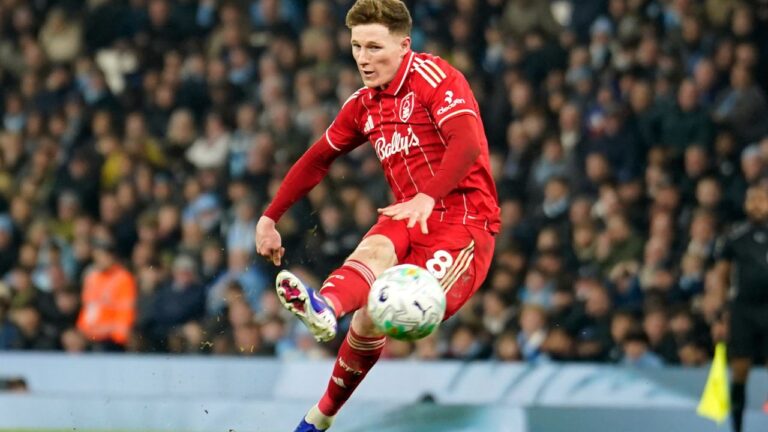 Nottingham Forest's Elliot Anderson scores during an EPL match between Manchester City and Nottingham Forest in Manchester, England on Wednesday, March 4, 2026. (Dave Thompson/AP)