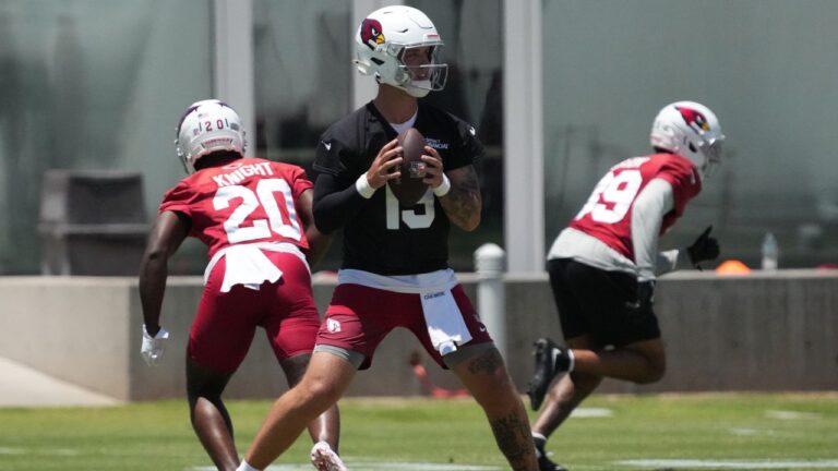Arizona Cardinals quarterback Carson Beck works out during the team's practice, Tuesday, June 2, 2026, in Tempe, Ariz. (Rick Scuteri/AP)