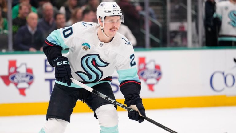 Seattle Kraken's Eeli Tolvanen competes during an NHL hockey game against the Dallas Stars in Dallas, Wednesday, Feb. 25, 2026. (AP Photo/Tony Gutierrez)