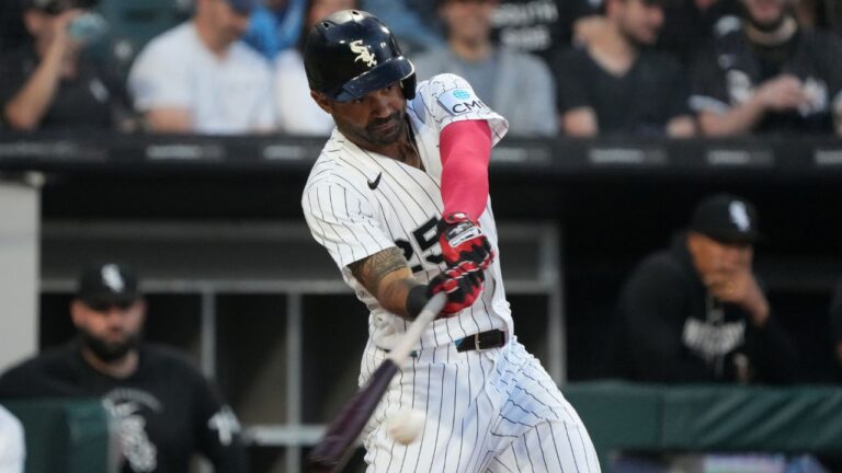 Chicago White Sox Derek Hill hits a one-run single against the Atlanta Braves during the fourth inning, Wednesday, June 10, 2026, in Chicago. (David Banks/AP)