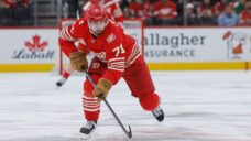NHL Rumour Roundup: Larkin’s trade request shakes up centre market
