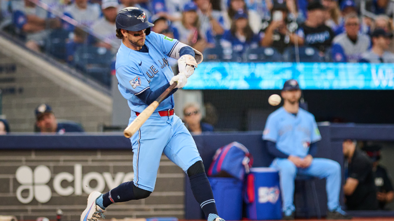 Blue Jays’ Ernie Clement out of lineup vs. Cubs with left hip soreness Blue Jays’ Ernie Clement out of lineup vs. Cubs with left hip soreness